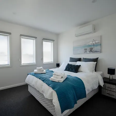 Beautiful Newly Built Townhouse 5Min Walk To Beach Capel Sound Exterior photo