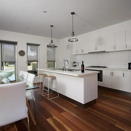 Beautiful Newly Built Townhouse 5Min Walk To Beach Capel Sound Exterior photo