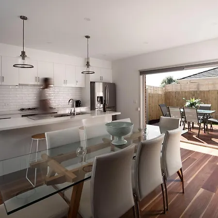 Beautiful Newly Built Townhouse 5Min Walk To Beach Capel Sound Exterior photo