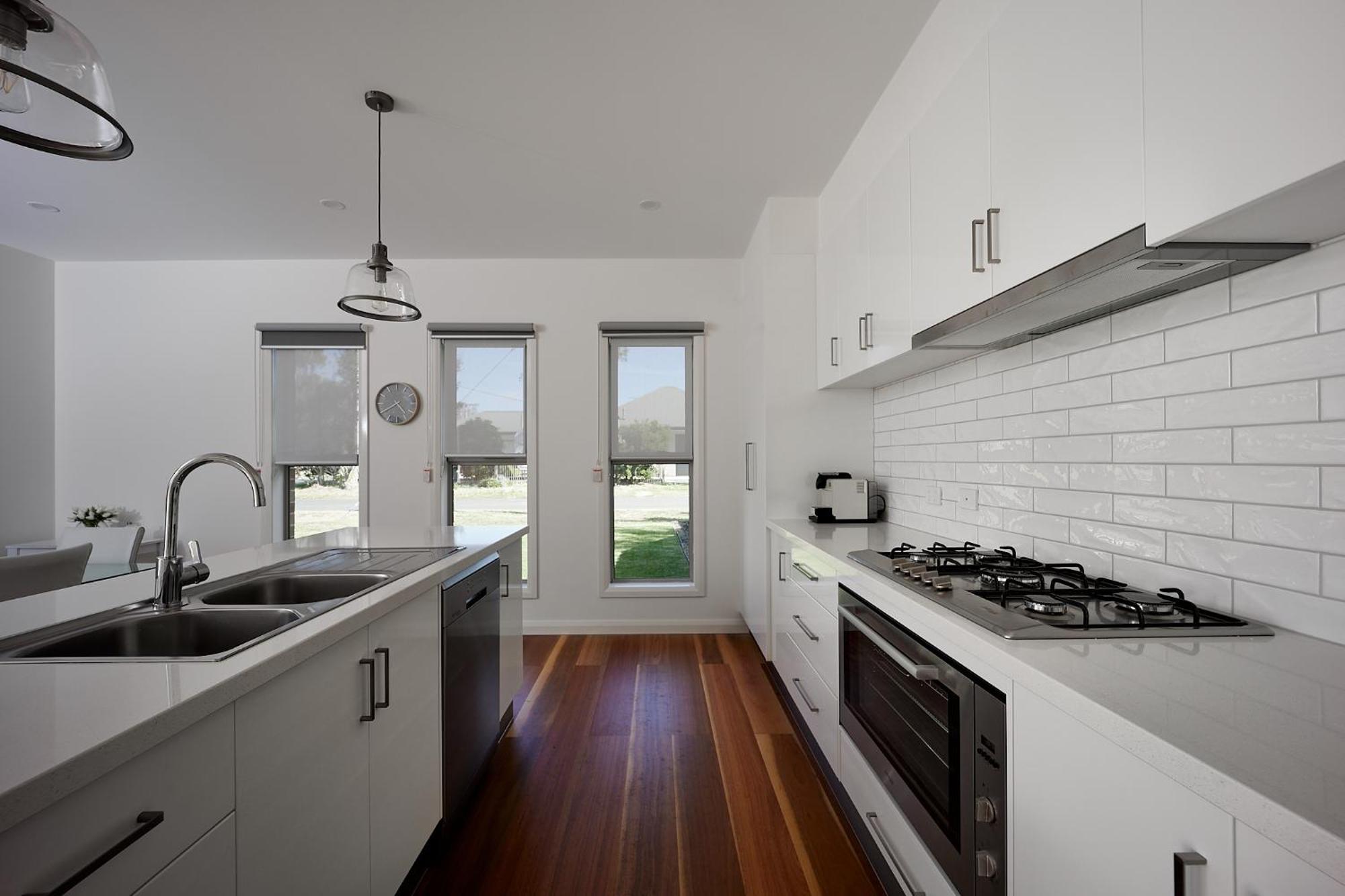 Beautiful Newly Built Townhouse 5min Walk To